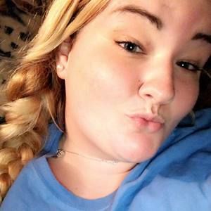 Meet your Posher, Briana